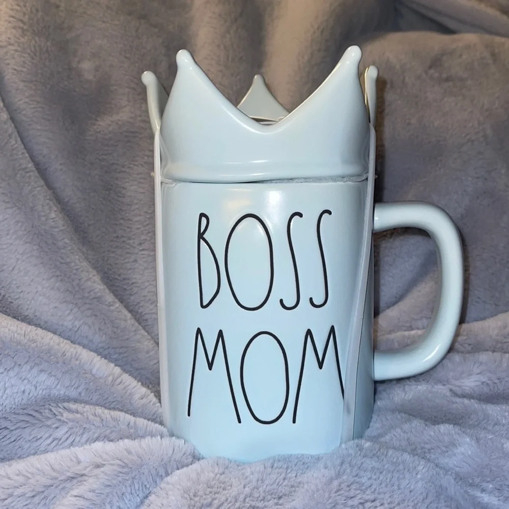 Rae Dunn RARE “Boss Mom” w/a Crown Lid /Light Blue